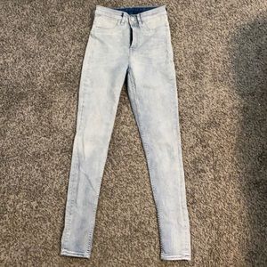 Acid Wash jeans